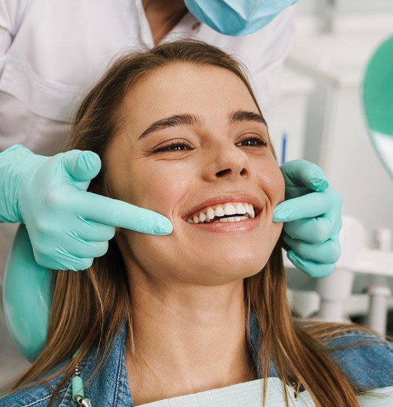 dental veneers What Is a Cosmetic Sunbury Dentist Called? Complete Smile Guide